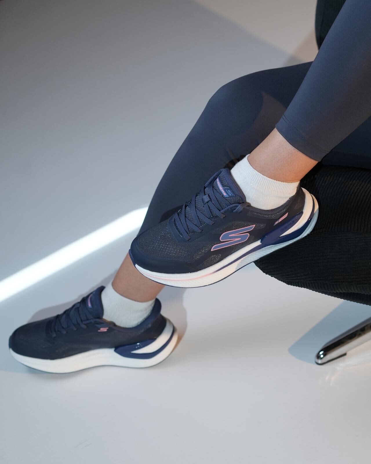Skechers Go Run Consistent Pro 129782 NVY