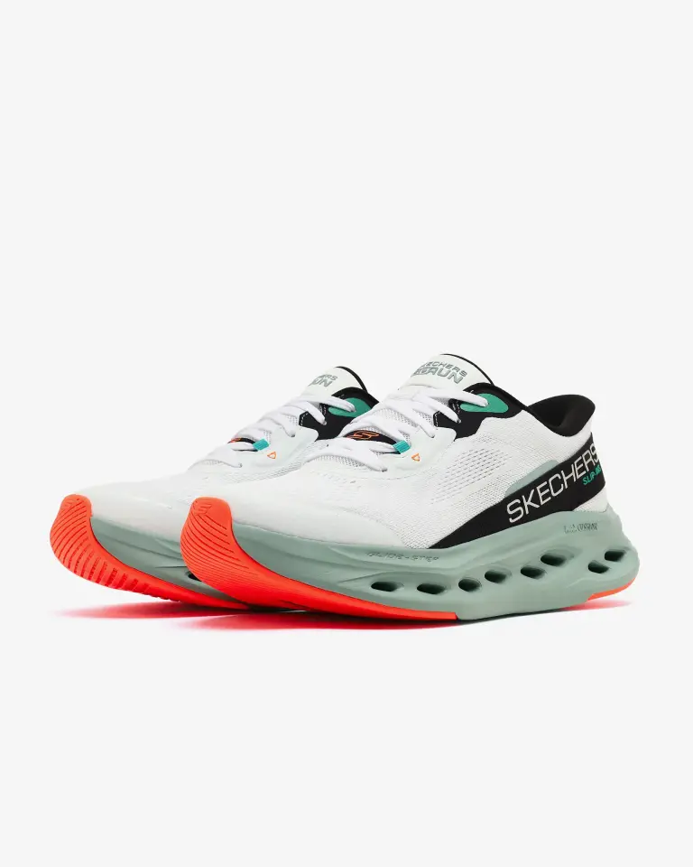 Skechers Max Cushioning Glide-step - Advert 220421 WMLT