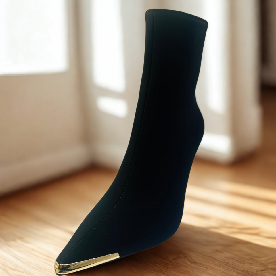 Gold Sivri Burun İnce Topuklu Bot