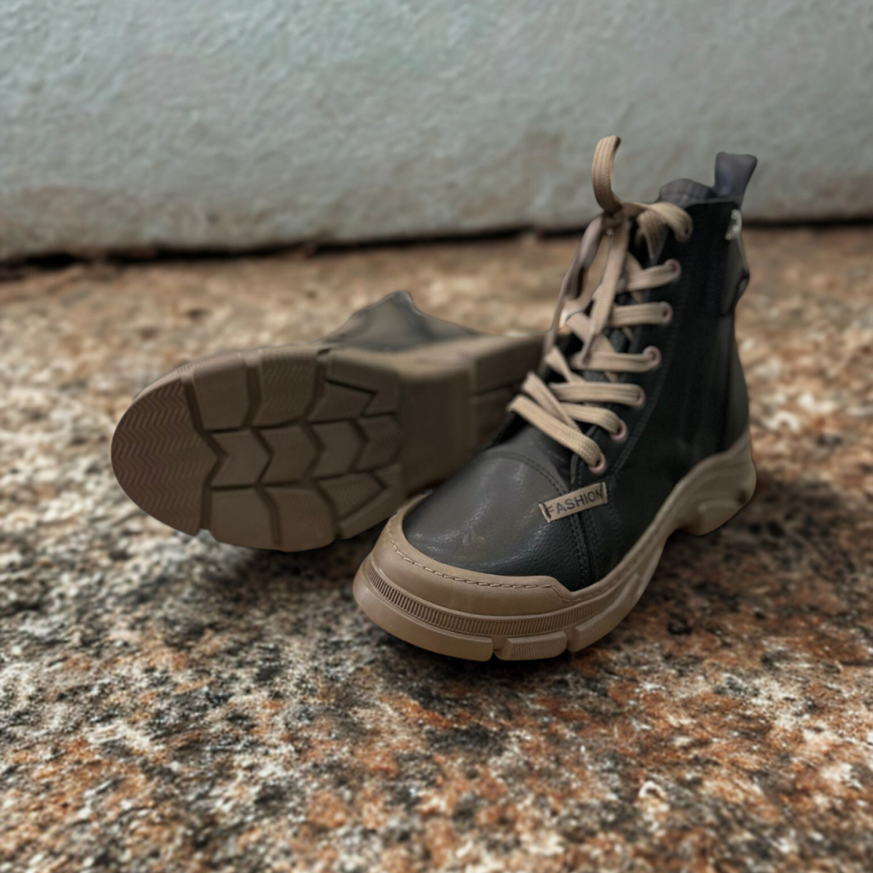 Vizon Fermuarlı Kadın Bot